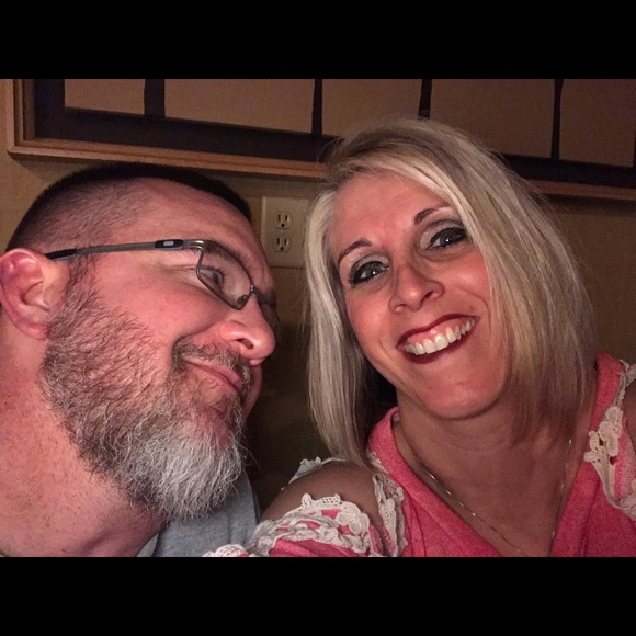 Meet your Posher, Heidi - Picture 1 of 1